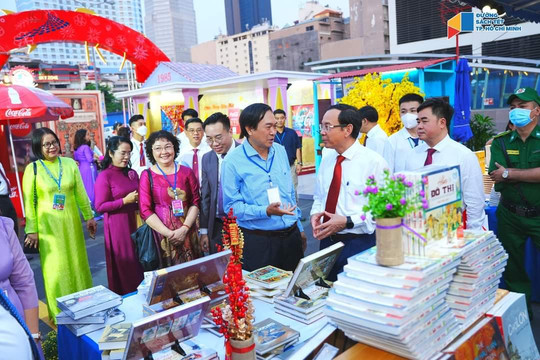 Học sinh lớp 8 làm đại sứ văn hóa đọc tại TP.HCM