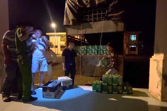 Tạm giữ 270 thùng bia Heineken và Corona không rõ xuất xứ