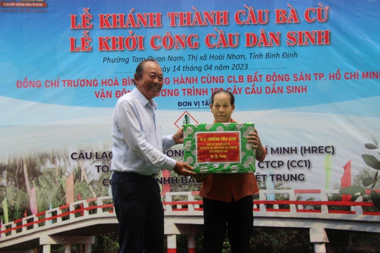 Nguyên Phó Thủ tướng Trương Hòa Bình vận động xây cầu tặng người dân Bình Định