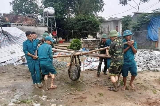 Phát hiện quả bom khủng trên sông Lam