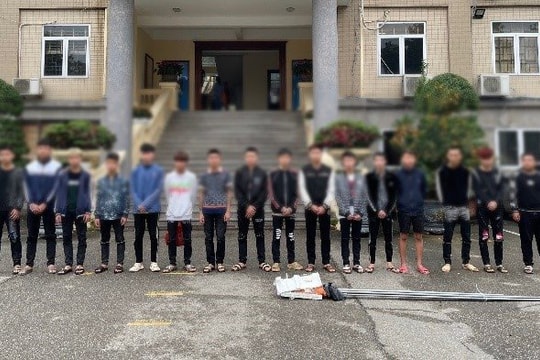 Thách đánh nhau qua Facebook, 16 thanh niên vướng vào lao lý