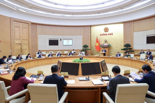 Khẩn trương hoàn thiện hồ sơ các dự án Luật trình Quốc hội tại Kỳ họp thứ 5