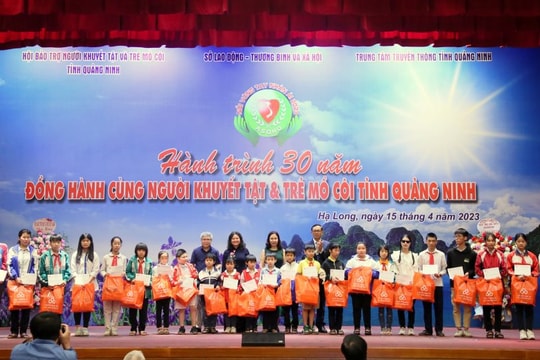 Hơn 8 tỷ đồng ủng hộ người khuyết tật và trẻ mồ côi Quảng Ninh