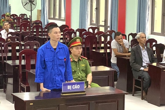 Điều khiển xe ô tô không có giấy phép, gây tai nạn chết người
