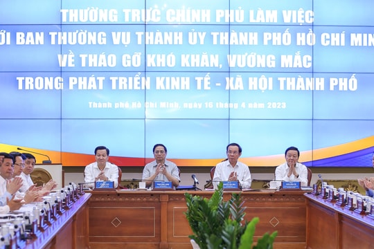 Thường trực Chính phủ làm việc với Ban Thường vụ Thành ủy TPHCM