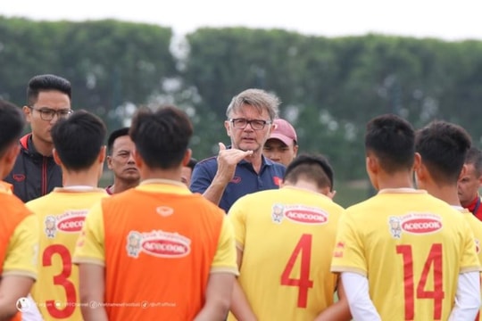 Nhiệm vụ khó khăn của thầy trò HLV Philippe Troussier tại SEA Games 32
