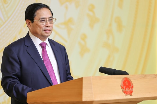 Thủ tướng: Chấm dứt tình trạng đùn đẩy trách nhiệm, nếu cần thiết thì xử lý cán bộ