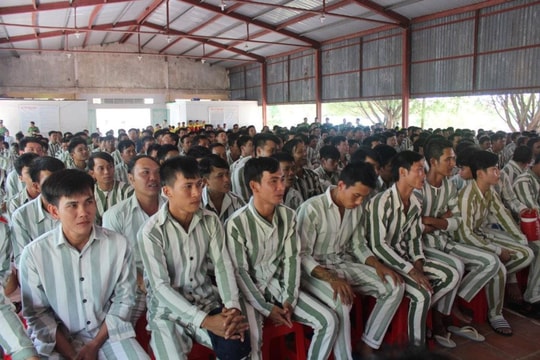 34 phạm nhân được xét giảm án dịp 30/4