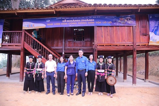 Khánh thành Nhà văn hóa cộng đồng đồng bào dân tộc Lô Lô tại Cao Bằng