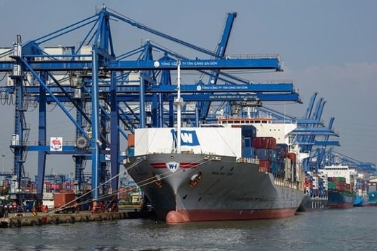 VCSC: Dự báo xuất siêu năm 2023 là 12,2 tỷ USD