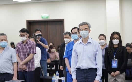 Cựu Giám đốc Bệnh viện Tim Hà Nội bị tuyên phạt 3 năm tù