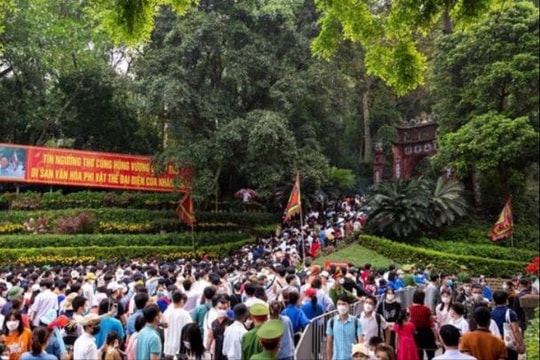 Khu di tích lịch sử Đền Hùng công bố mã QR  tiếp nhận tiền công đức