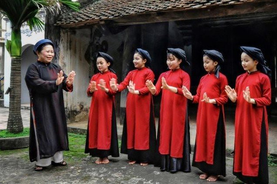 Triển lãm ảnh “Di sản văn hóa, Du lịch các vùng kinh đô Việt Nam”