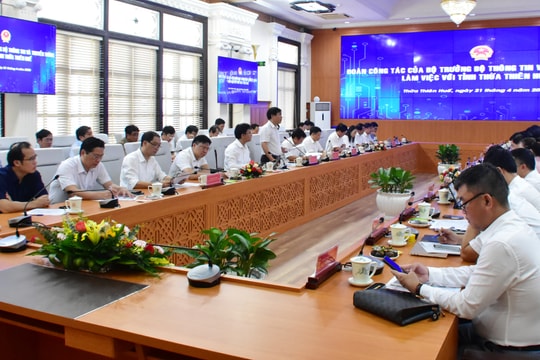 Đoàn công tác Bộ Thông tin và Truyền thông làm việc với tỉnh TT-Huế về chuyển đổi số