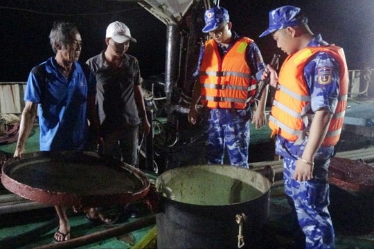 Bắt giữ phương tiện vận chuyển trái phép hơn 472.000 lít dầu DO trên biển