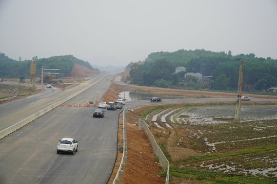 Di chuyển Hà Nội- Thanh Hóa chưa đầy 2 giờ khi cao tốc thông xe