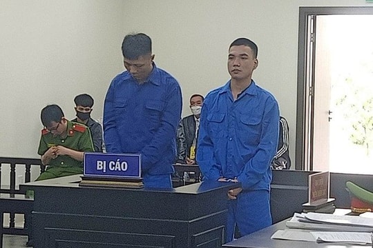 Đập phá ô tô vì tranh giành địa bàn kinh doanh