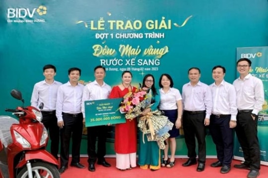BIDV trao giải thưởng ô tô Honda City cho khách hàng