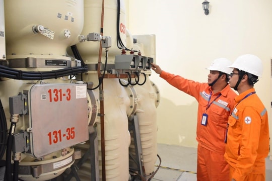 EVNHANOI đảm bảo cung ứng điện an toàn, ổn định trong kỳ nghỉ Lễ