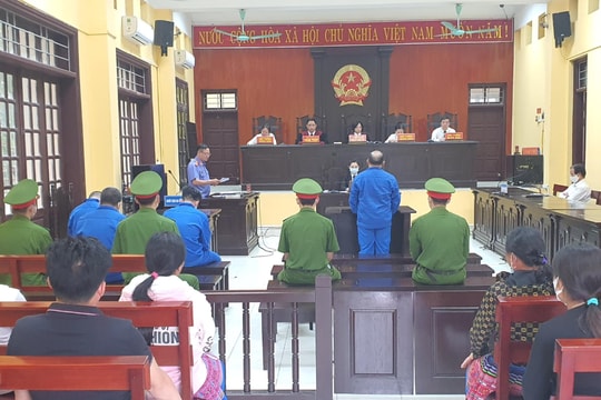 Tử hình kẻ buôn bán 210 bánh heroin