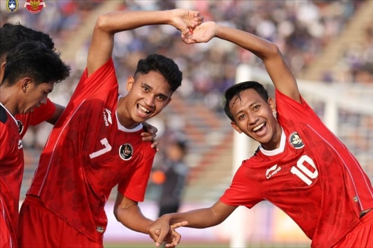 Indonesia giành chiến thắng ở trận khai màn SEA Games 32
