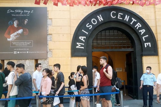 Hà Nội thu 2.400 tỷ đồng từ du lịch trong 5 ngày nghỉ lễ