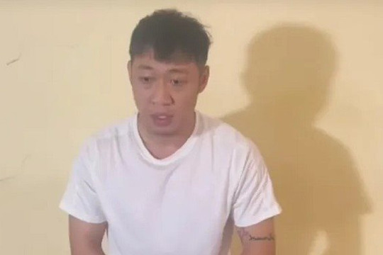 Điều khiển xe ôtô tông vào người khác khi vợ bị trêu ghẹo