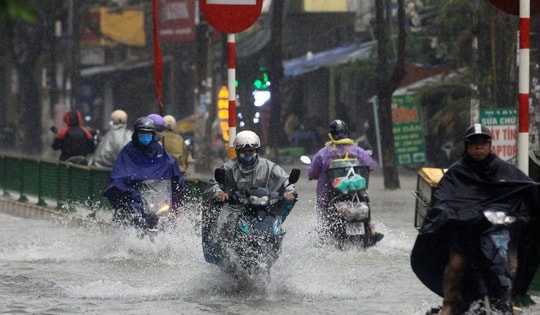 Thời tiết hôm nay 8/5: Nắng nóng chấm dứt, mưa rào và dông ở nhiều khu vực