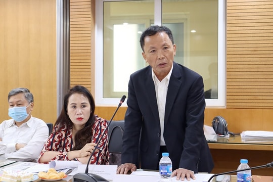 Lấy phiếu tín nhiệm và việc khuyến khích, bảo vệ cán bộ dám nghĩ, dám làm