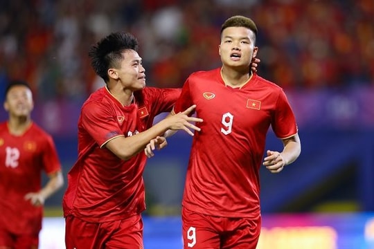 Thêm một chiến thắng là U22 Việt Nam vào bán kết