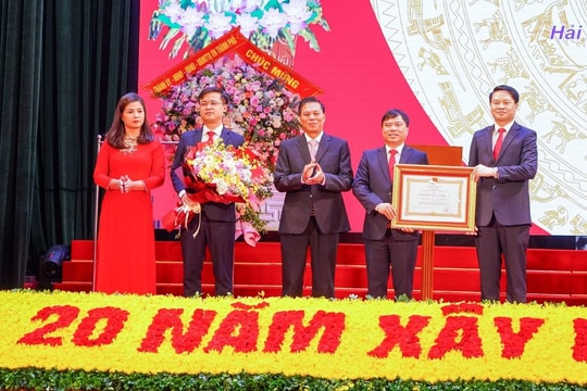 Hải Phòng: Quận Hải An đón nhận Huân chương Lao động hạng Nhì