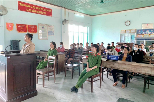 Mua ma túy về tàng trữ và sử dụng dần