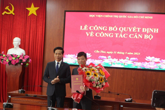 PGS.TS Nguyễn Xuân Phong được bổ nhiệm làm Phó Giám đốc Học viện Chính trị khu vực IV