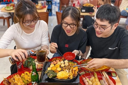 Thiên đường lẩu nướng Lò Đất BBQ: Nét đẹp của ẩm thực đường phố
