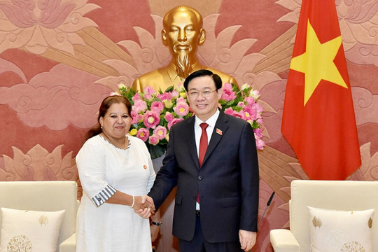 Việt Nam luôn là người bạn thuỷ chung, sẵn sàng chia sẻ với Cuba