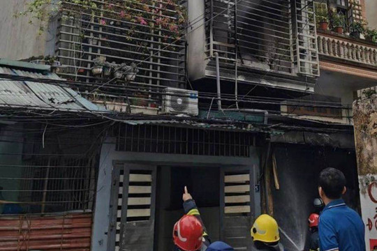 4 người tử vong trong vụ cháy nhà ở Hà Nội