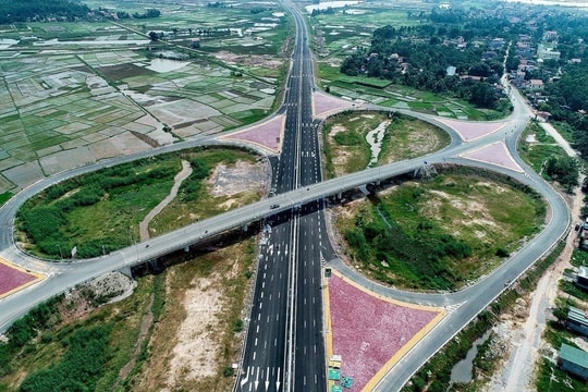 Mỗi tháng giải ngân 74.400 tỷ đồng mới đạt kế hoạch đầu tư công