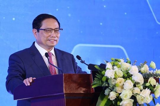 Thủ tướng: Lấy khoa học công nghệ và đổi mới sáng tạo làm một động lực tăng trưởng chủ yếu