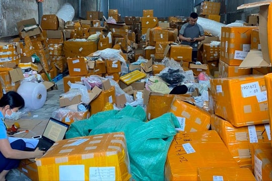 Phát hiện kho hàng trị giá hơn 1 tỷ đồng không rõ nguồn gốc xuất xứ