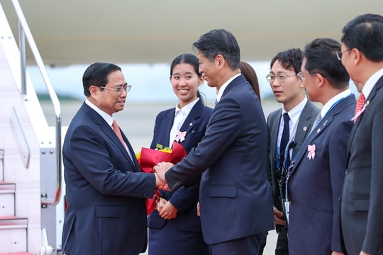 Thủ tướng Phạm Minh Chính tới Hiroshima bắt đầu dự Hội nghị Thượng đỉnh G7 và làm việc tại Nhật Bản