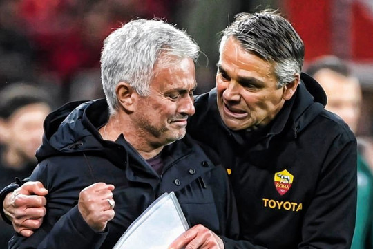 Mourinho đưa Roma vào chung kết cúp châu Âu mùa thứ 2 liên tiếp