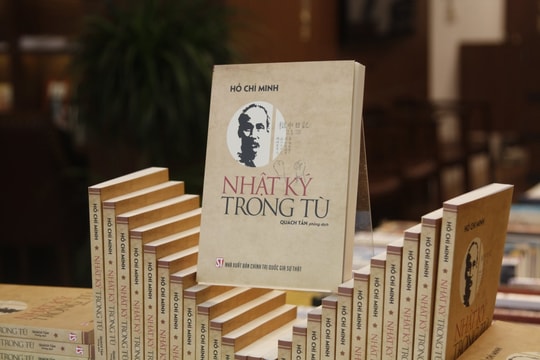 Phát hành cuốn "Nhật ký trong tù" nhân kỷ niệm 133 năm Ngày sinh Chủ tịch Hồ Chí Minh