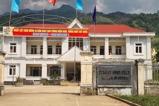 Yêu cầu xác minh rõ vụ xã thu lại tiền tái định cư của người dân