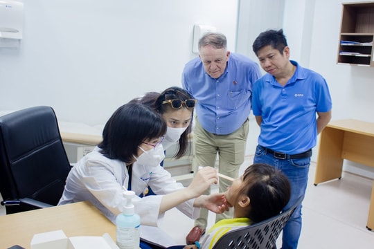 Khám miễn phí cho 1.200 trẻ em con công nhân, người lao động khó khăn