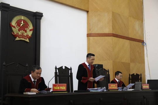 Không đủ căn cứ chấp nhận kháng cáo của Nguyễn Thị Thanh Nhàn cùng các bị cáo đang bỏ trốn