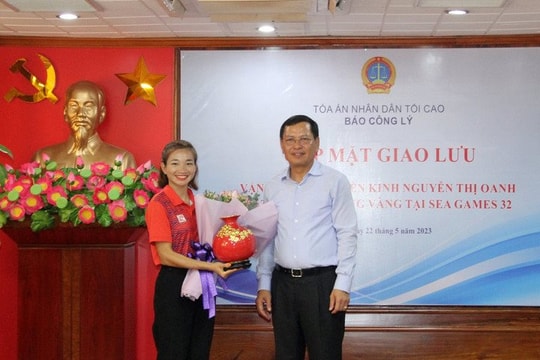 Báo Công lý gặp mặt, giao lưu cùng vận động viên điền kinh Nguyễn Thị Oanh