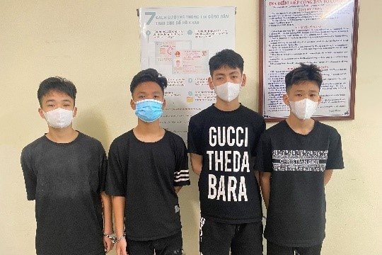 Nhóm thiếu niên lừa bảo vệ, lấy 2 xe máy đi bán