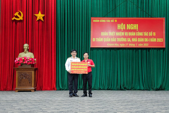 TAND chung tay “Xanh hóa Trường Sa”