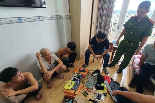 Bắt 3 nghi can gây ra hàng loạt vụ trộm cắp tài sản trên xe ô tô