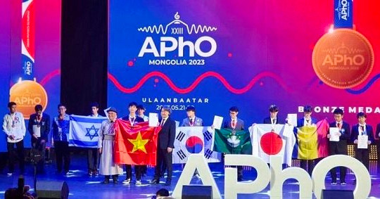 Học sinh Việt Nam tham dự kỳ thi Olympic Vật lí Châu Á đều đạt giải thưởng